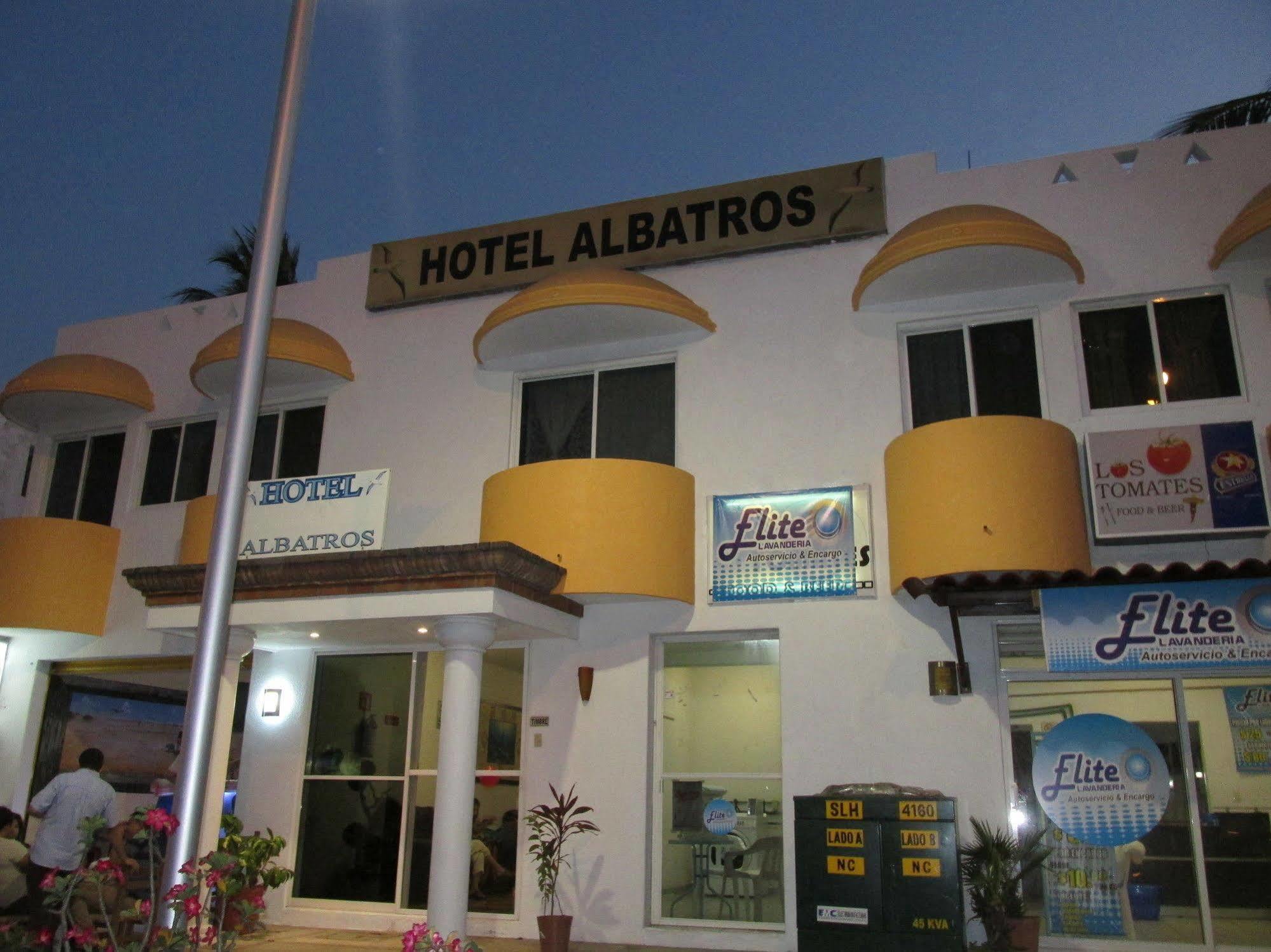 Hotel Albatros Manzanillo Exteriér fotografie