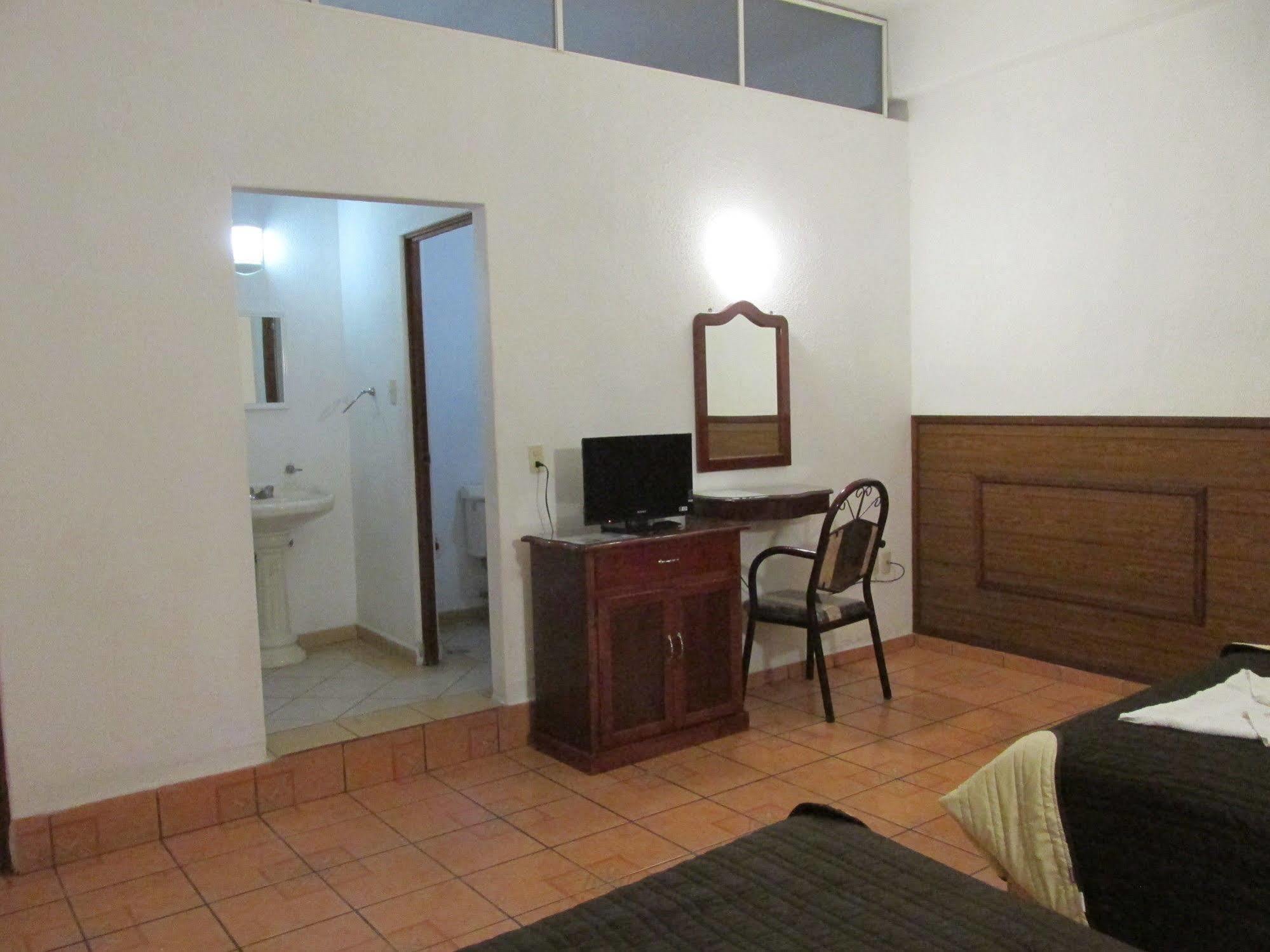 Hotel Albatros Manzanillo Exteriér fotografie